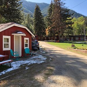 Stoney River Lodge